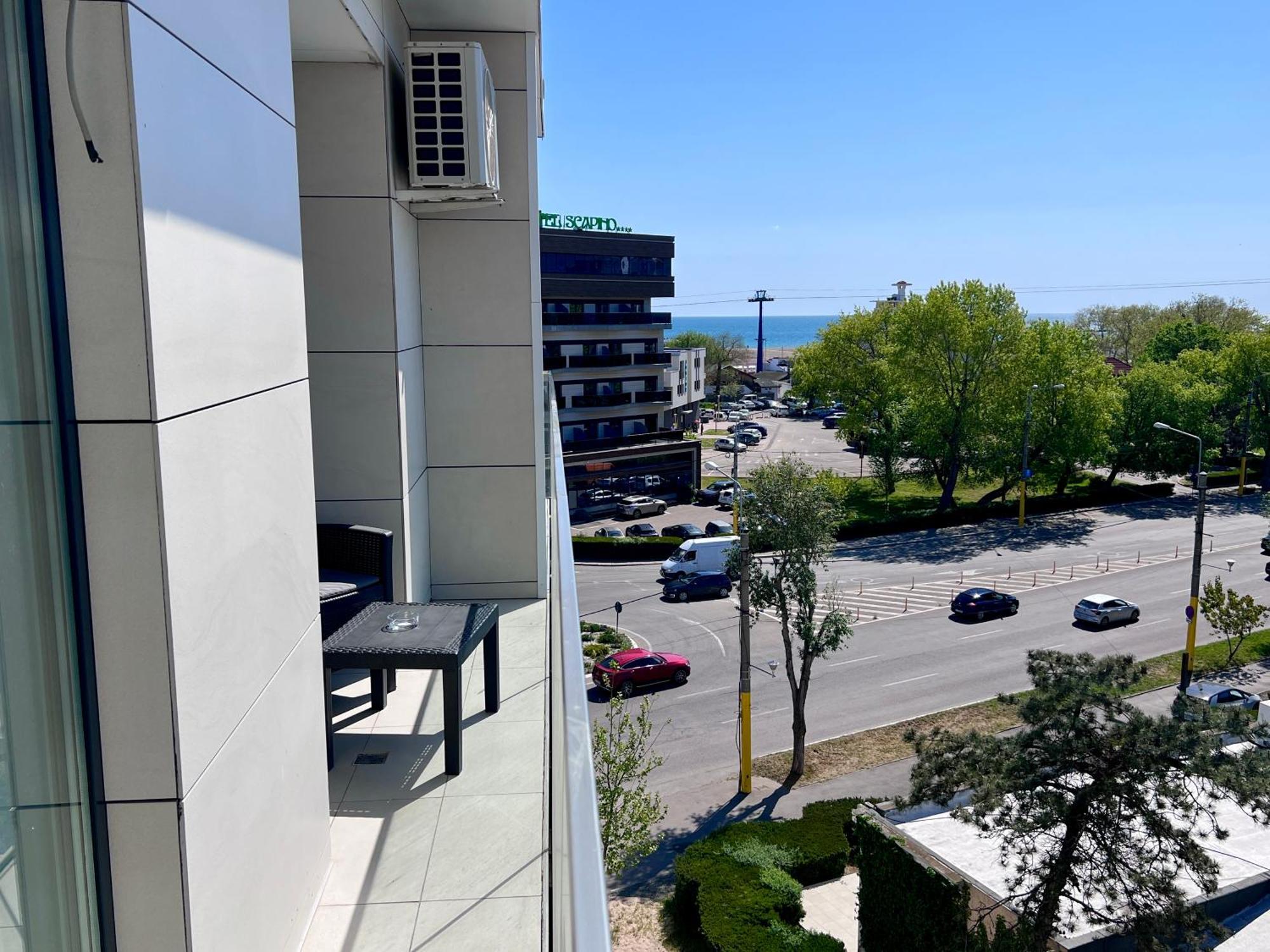 Tudors View Mamaia